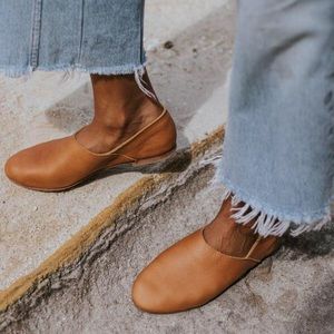 ✨ISO✨ St. Agni George Glove Shoe